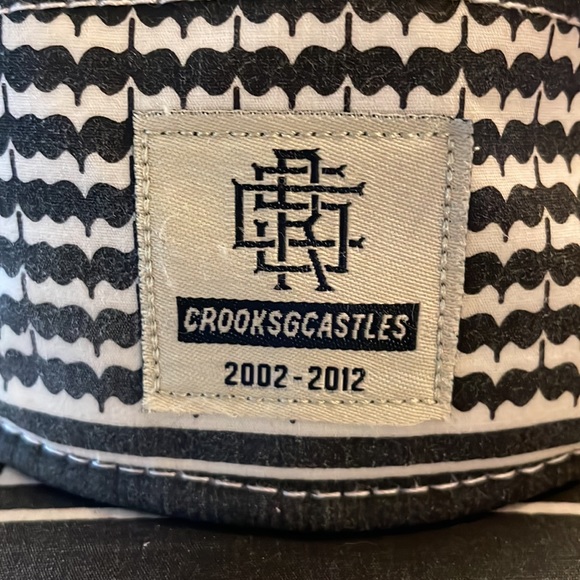 Crooks & Castles - adjustable 5 panel hat - 2012 RN#120040 - Picture 2 of 6